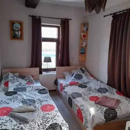 търнова, Guest بيت ضيافة *